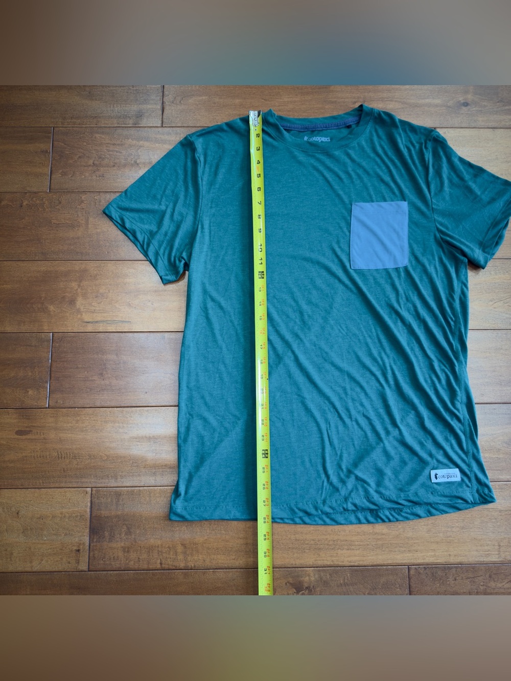 Cotopaxi Green Short-Sleeve Paseo Travel Tee with Blue Chest Pocket size L - Picture 7 of 9